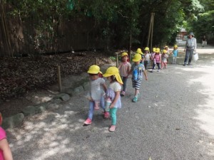 神社お散歩 (18)