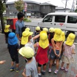 おじいさんとおばあさんにハガキを届けよう＆川遊びに行こう ９月１５日（木）