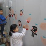 塀の絵完成！！！　あけましておめでとうございます