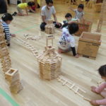 わくわくサタデー　／ことり組　積み木で遊ぼう！５月21日（土）