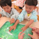 たんぽぽ組　寒天遊び　6月２３日（木）